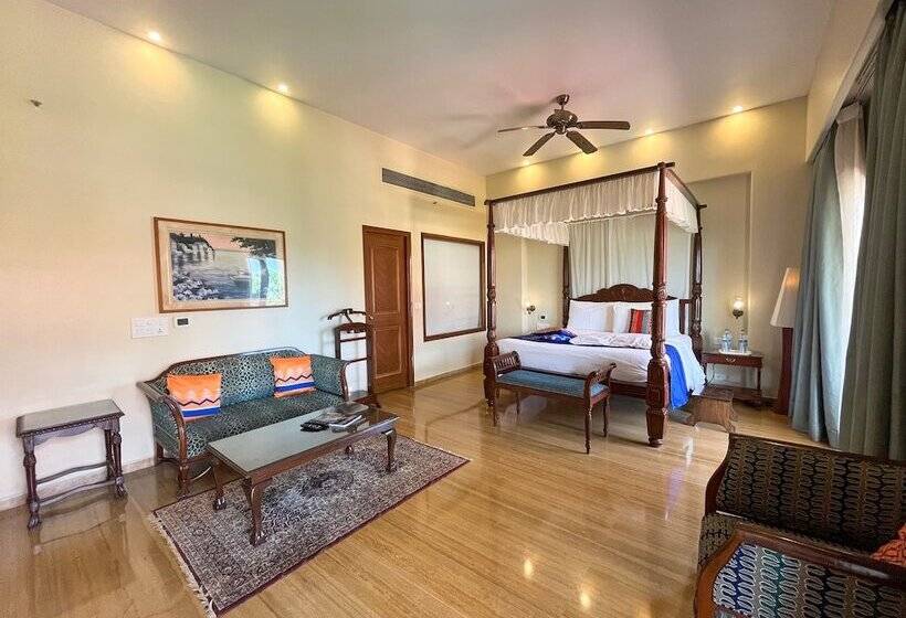 ホテル Acron Candolim Regina