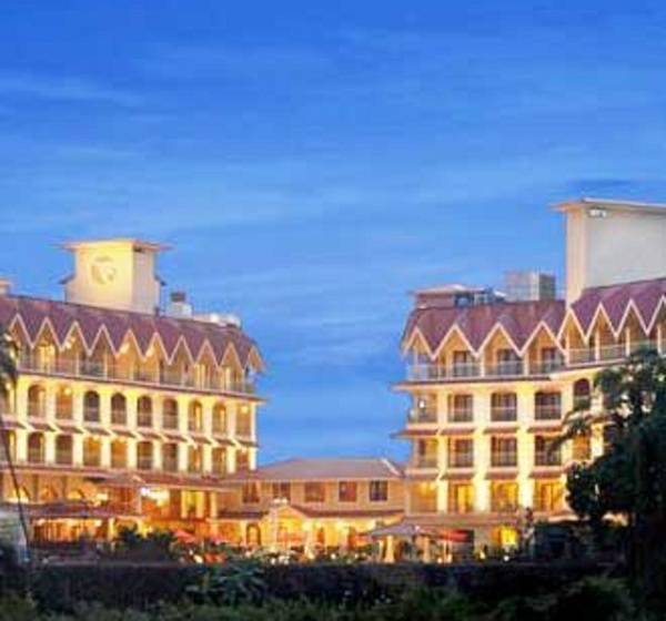 ホテル Acron Candolim Regina