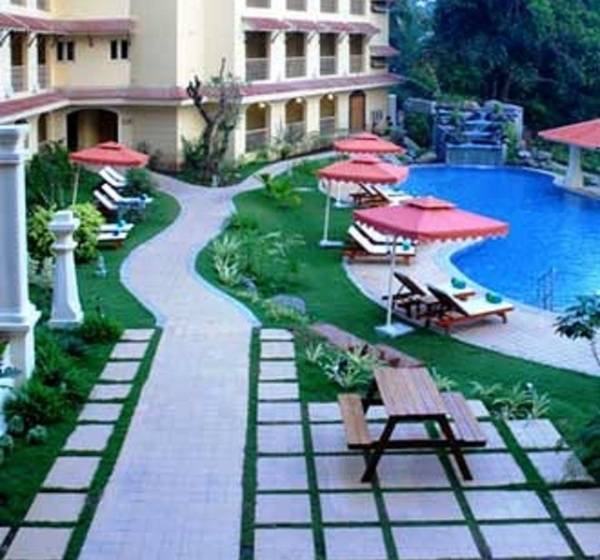 ホテル Acron Candolim Regina