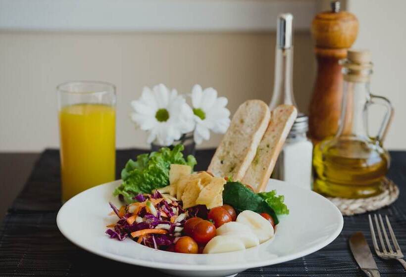 After Hotel Montevideo