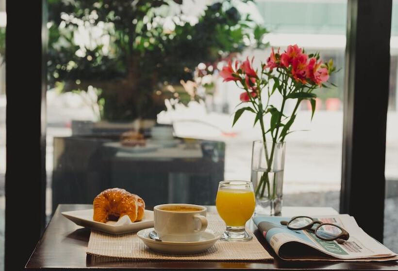 After Hotel Montevideo