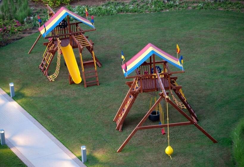 هتل Al Hamra Residence