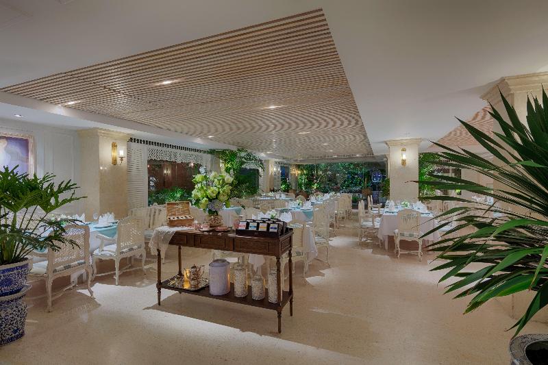 호텔 Au Lac Charner