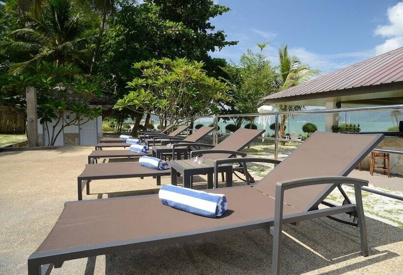 호텔 Bella Vista Waterfront Resort