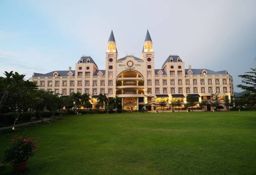 호텔 Bella Vista Waterfront Resort