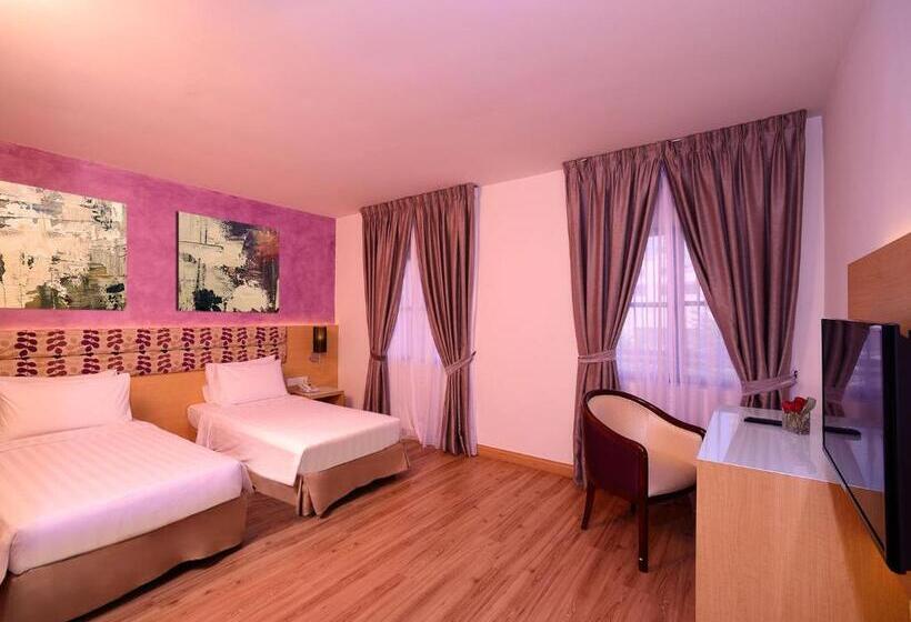 호텔 Bella Vista Waterfront Resort