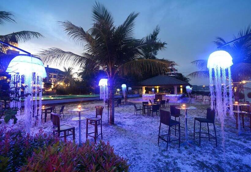 호텔 Bella Vista Waterfront Resort