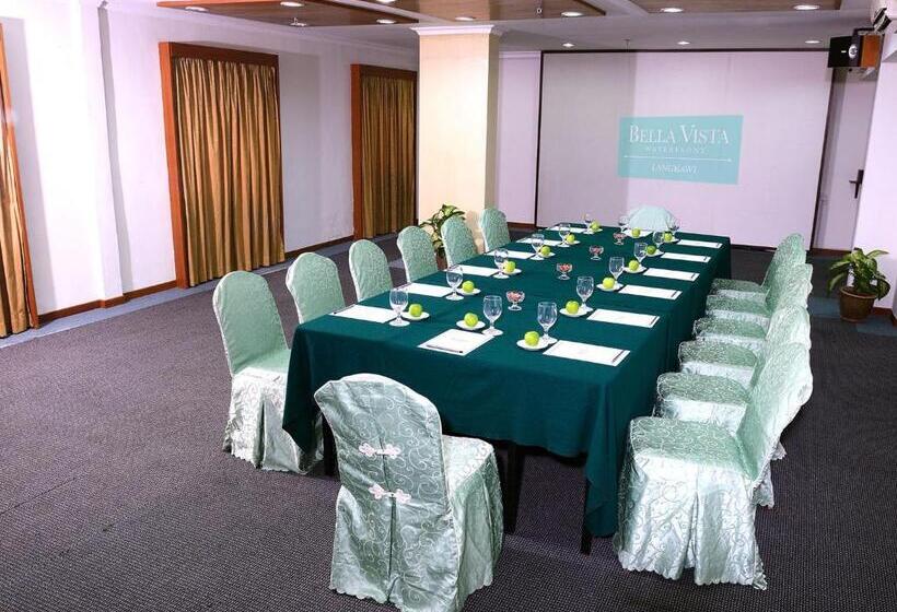 호텔 Bella Vista Waterfront Resort