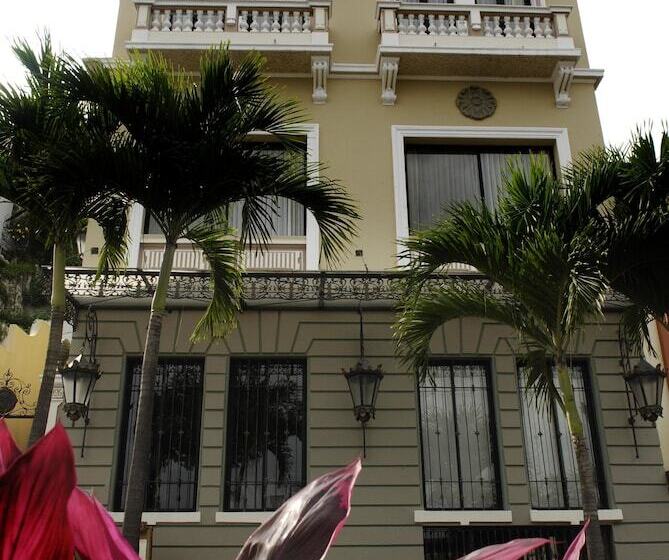 هتل Boutique Mansion Del Rio