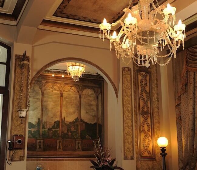 هتل Boutique Mansion Del Rio