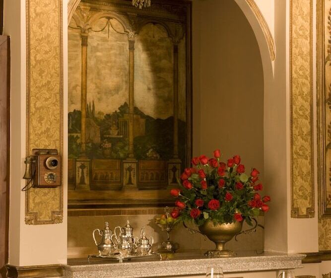 هتل Boutique Mansion Del Rio