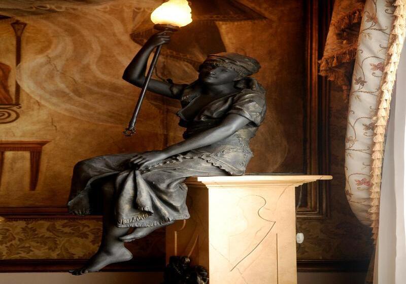 هتل Boutique Mansion Del Rio