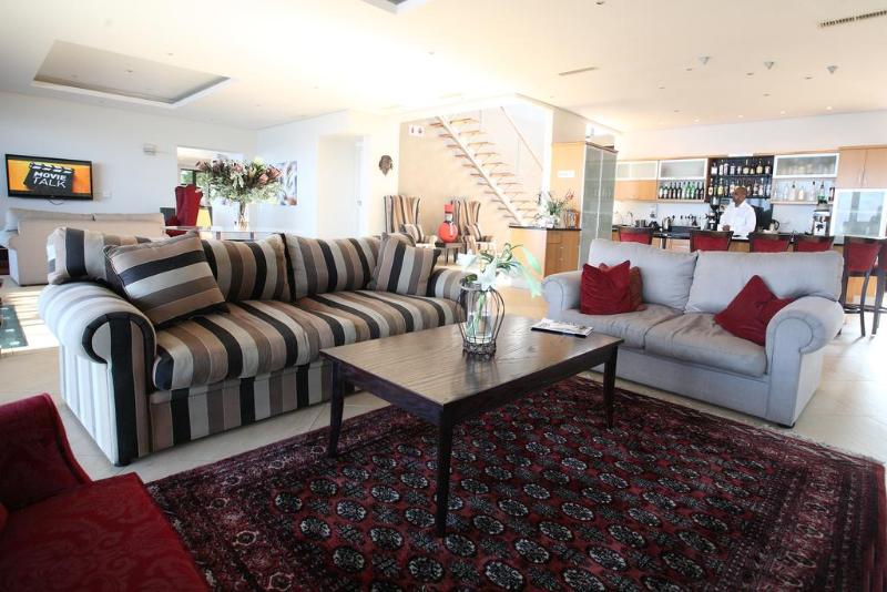 בית מלון כפרי Canelands Beach Club