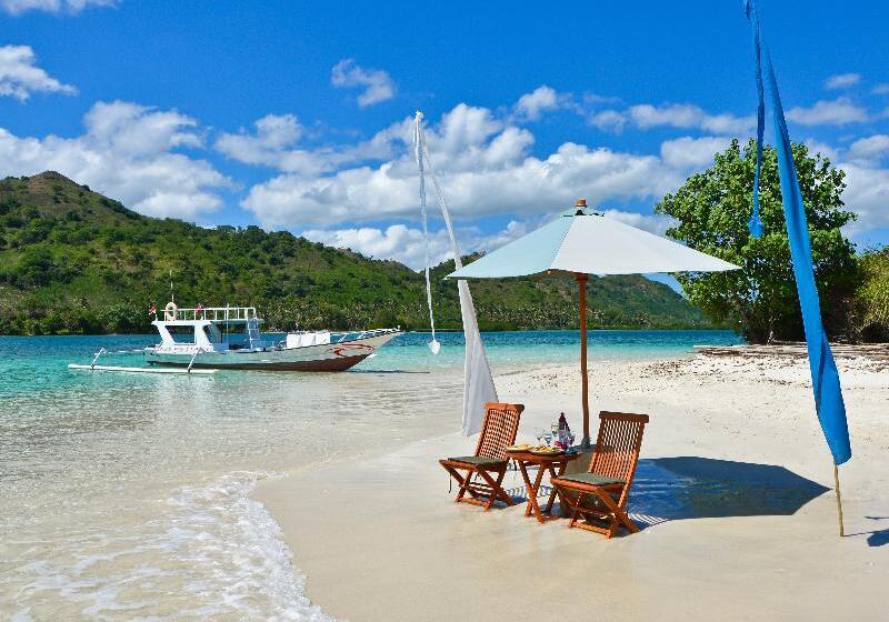 ホテル Cocotinos Sekotong, A Boutique Beach Resort & Spa