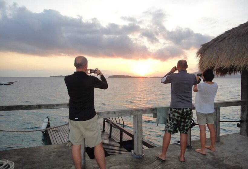 ホテル Cocotinos Sekotong, A Boutique Beach Resort & Spa