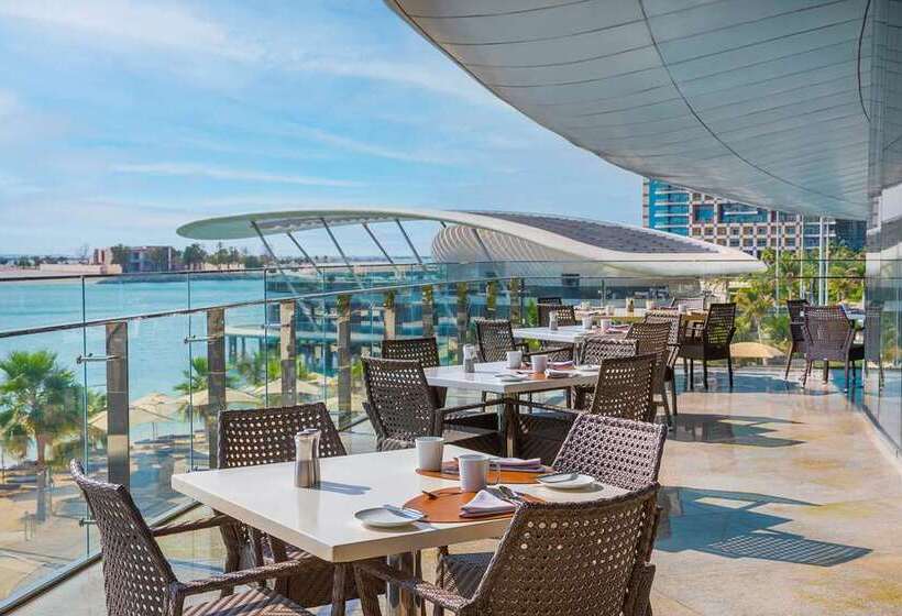 Отель Conrad Abu Dhabi Etihad Towers