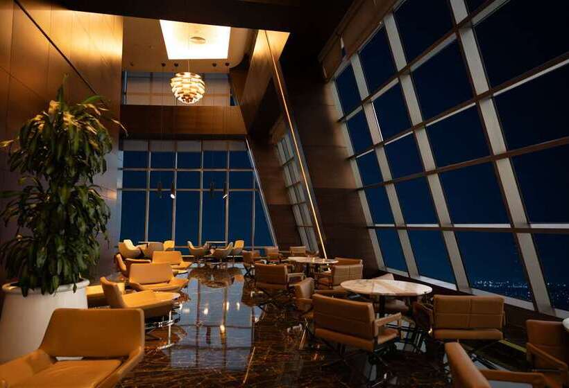 Отель Conrad Abu Dhabi Etihad Towers