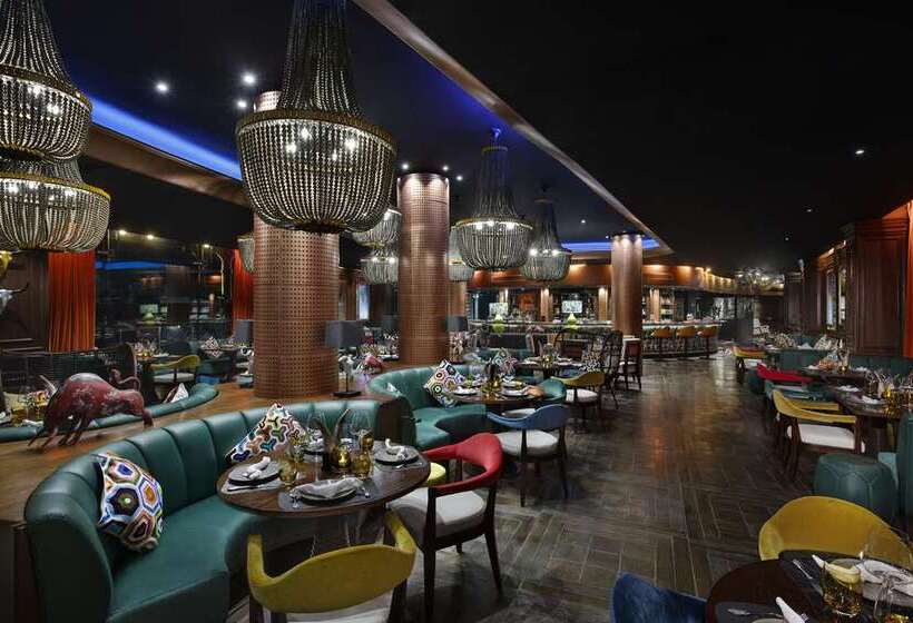 Отель Conrad Abu Dhabi Etihad Towers