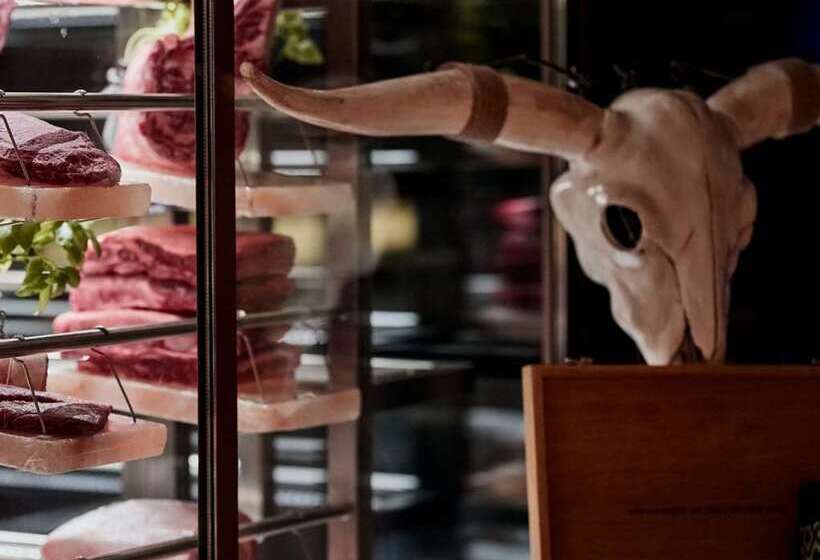 Отель Conrad Abu Dhabi Etihad Towers