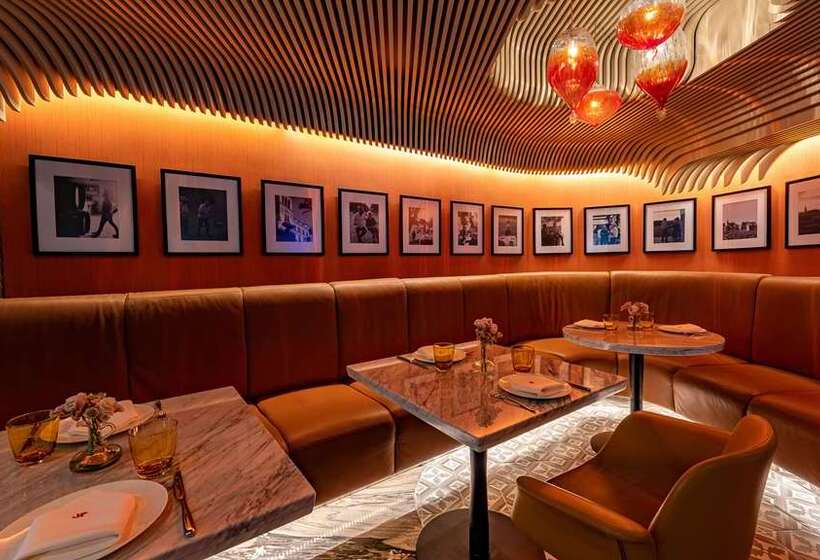 Отель Conrad Abu Dhabi Etihad Towers