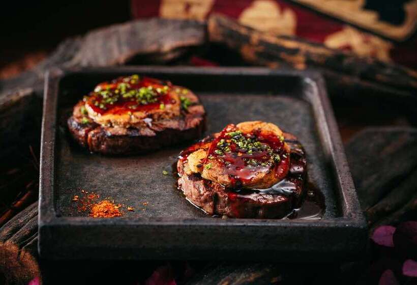 Отель Conrad Abu Dhabi Etihad Towers