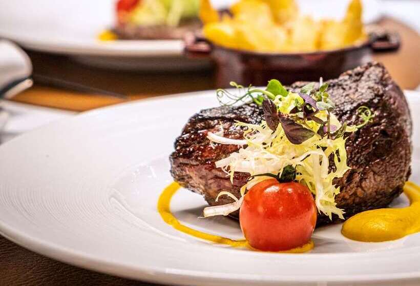 Отель Conrad Abu Dhabi Etihad Towers