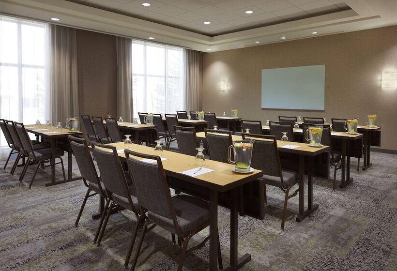 호텔 Courtyard By Marriott Kingston Highway 401