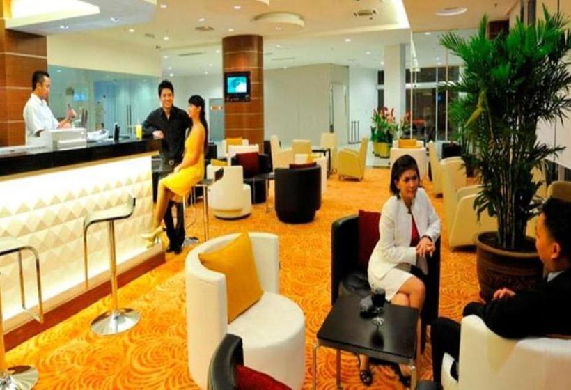 Courtyard Hotel @ 1borneo