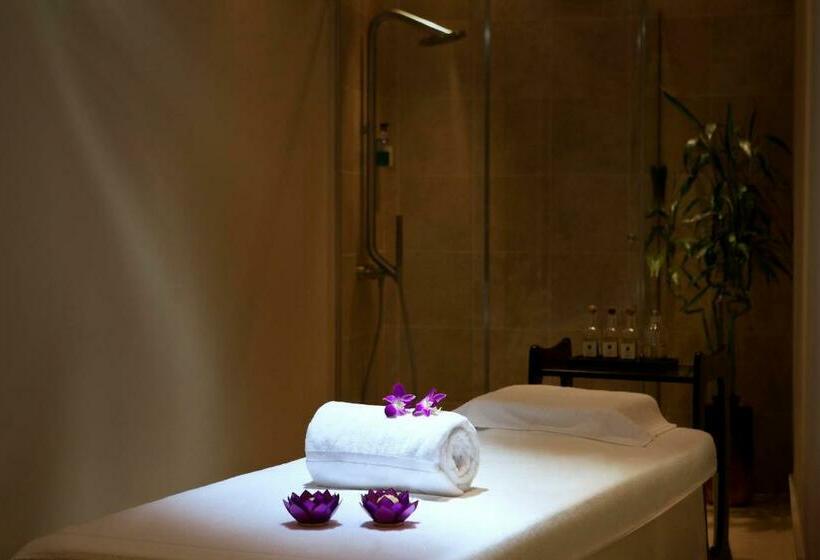 Cristal Hotel Abu Dhabi