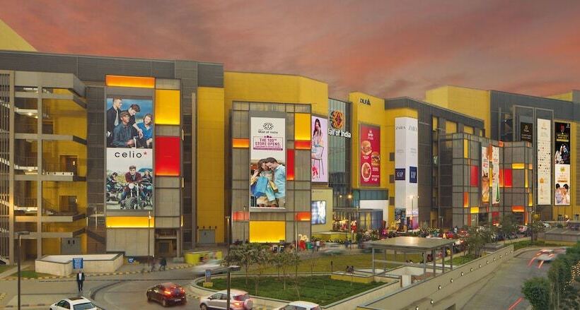 Отель Crowne Plaza New Delhi Mayur Vihar Noida, An Ihg