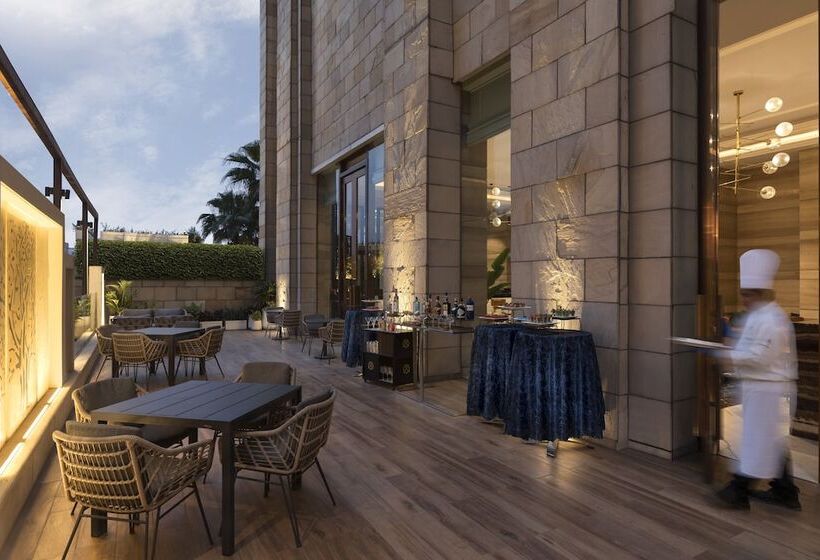 Отель Crowne Plaza New Delhi Mayur Vihar Noida, An Ihg