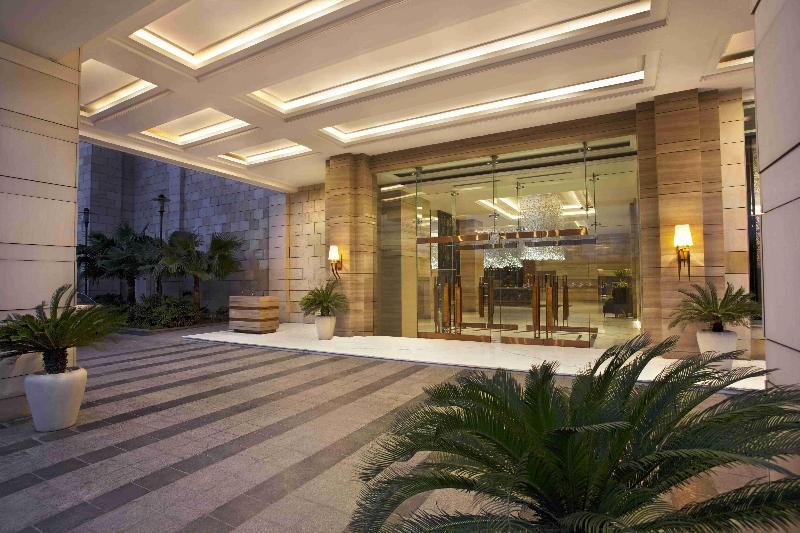 Отель Crowne Plaza New Delhi Mayur Vihar Noida, An Ihg