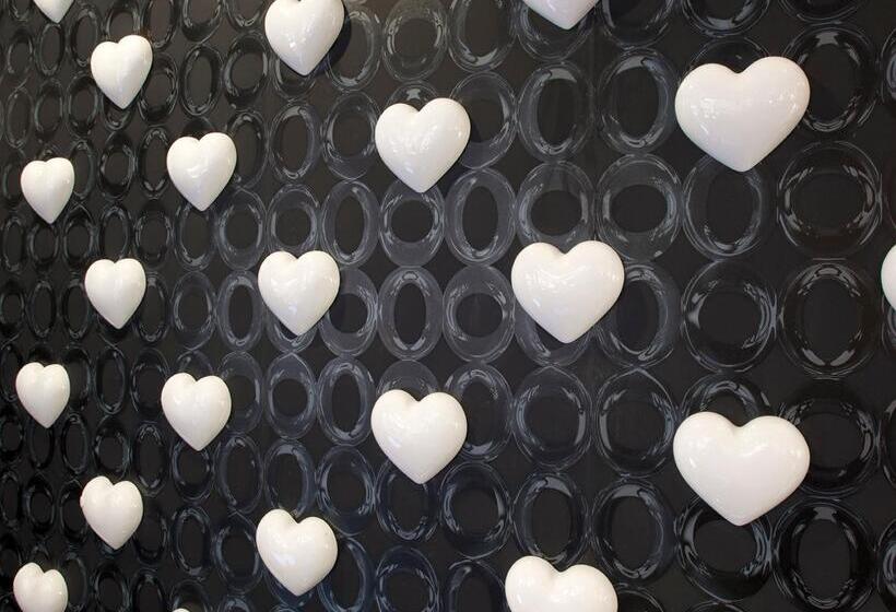 Davinci Hotel On Nelson Mandela Square