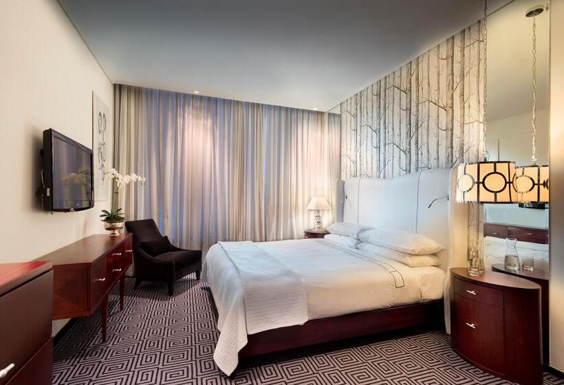 Davinci Hotel On Nelson Mandela Square