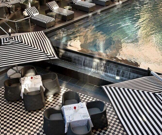 Davinci Hotel On Nelson Mandela Square