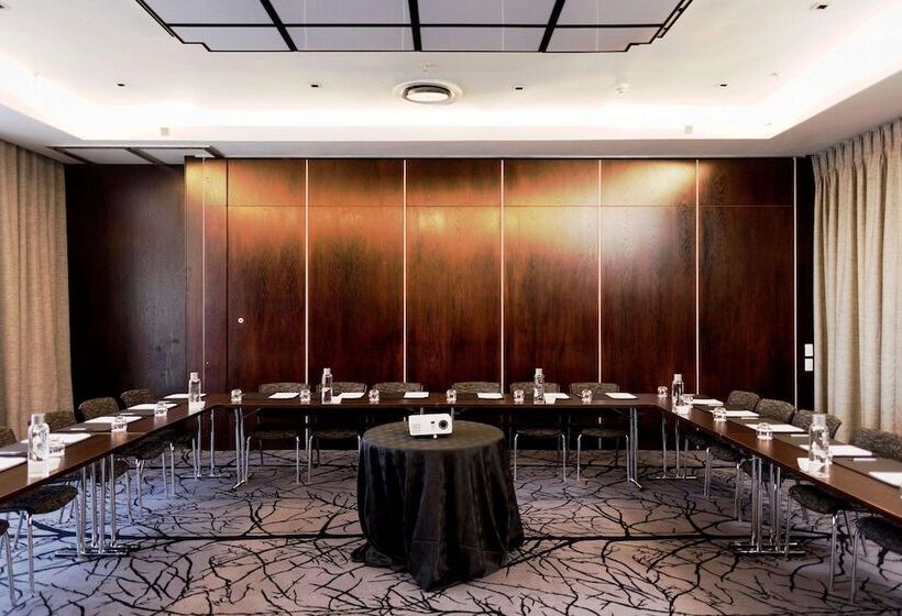 Davinci Hotel On Nelson Mandela Square