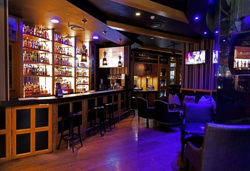 Davinci Hotel On Nelson Mandela Square