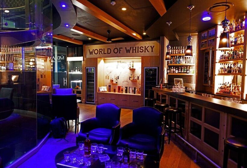 Davinci Hotel On Nelson Mandela Square