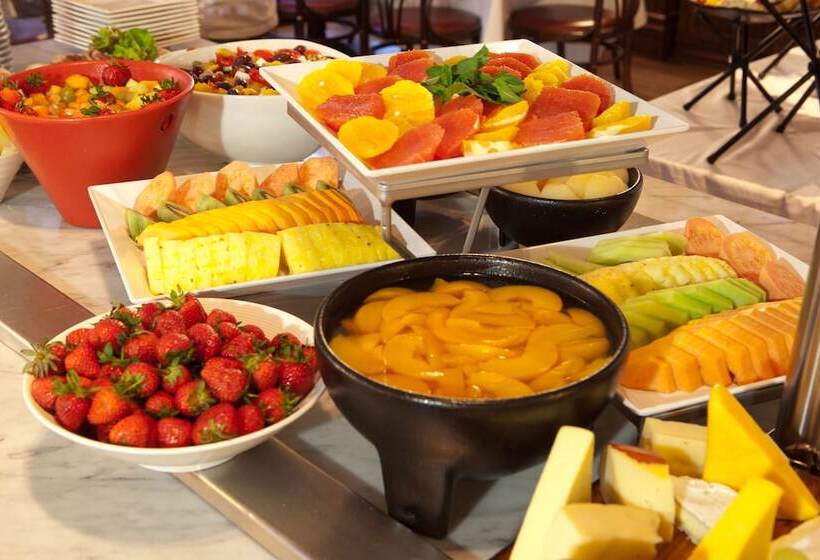 Davinci Hotel On Nelson Mandela Square