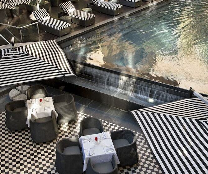 Davinci Hotel On Nelson Mandela Square