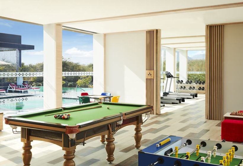 בית מלון כפרי Taj Devi Ratn Resort & Spa, Jaipur