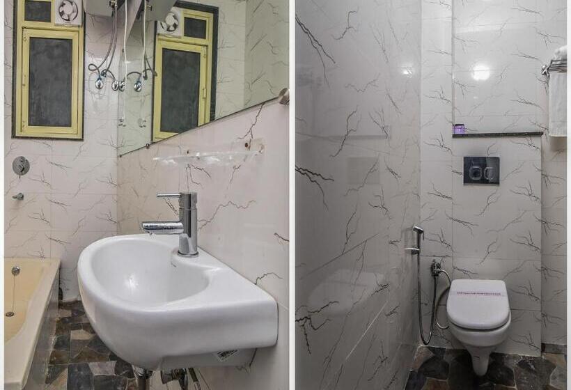 ホテル Dollar Inn