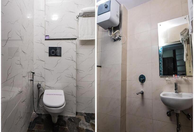 ホテル Dollar Inn