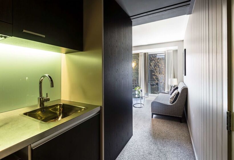 هتل Doubletree By Hilton Queenstown