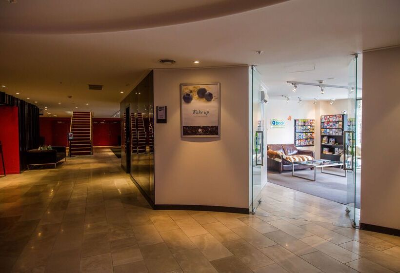 هتل Doubletree By Hilton Queenstown