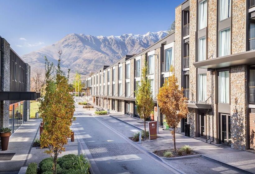 هتل Doubletree By Hilton Queenstown