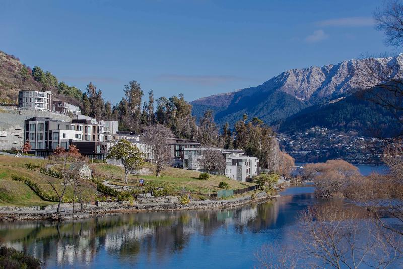 هتل Doubletree By Hilton Queenstown