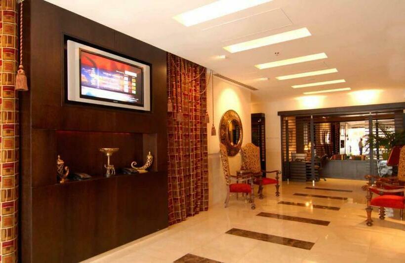 ホテル The Eclipse Boutique Suites