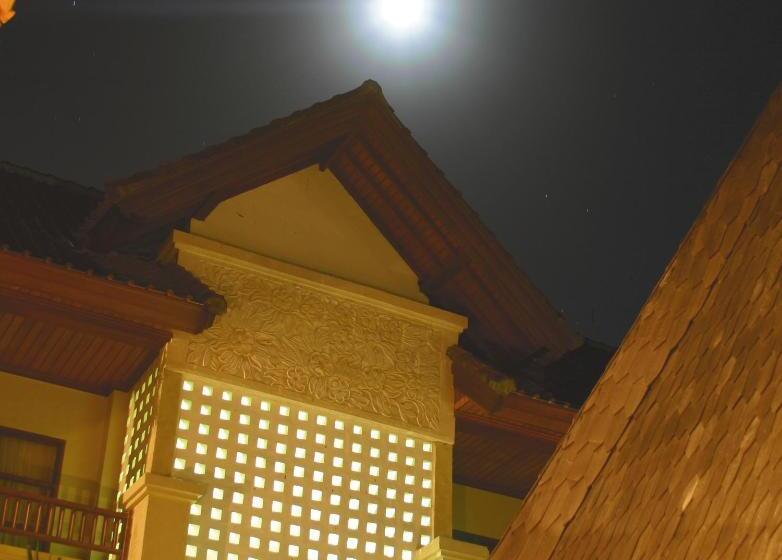 酒店 Fourteen Roses Beach