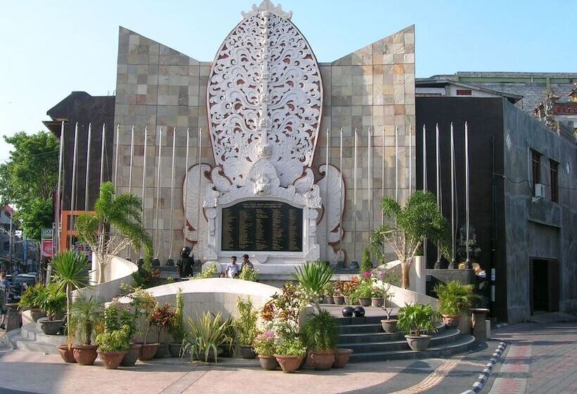 Fourteen Roses Boutique Hotel, Kuta